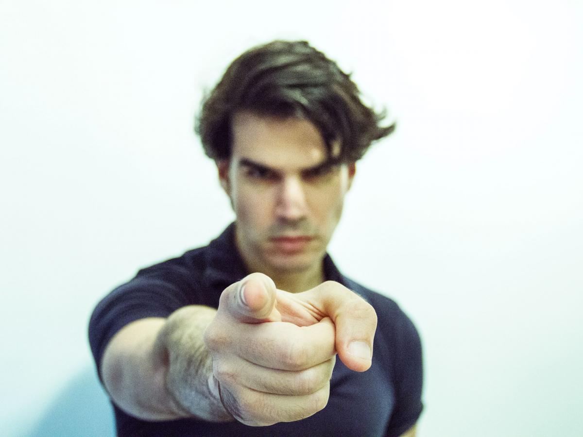 Finger point